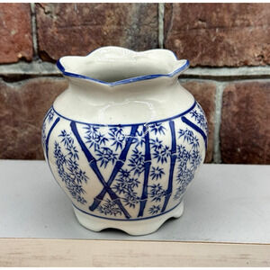 Vintage‎ Blue White Bamboo Chinoiserie Vase Planter 4" Scalloped Round